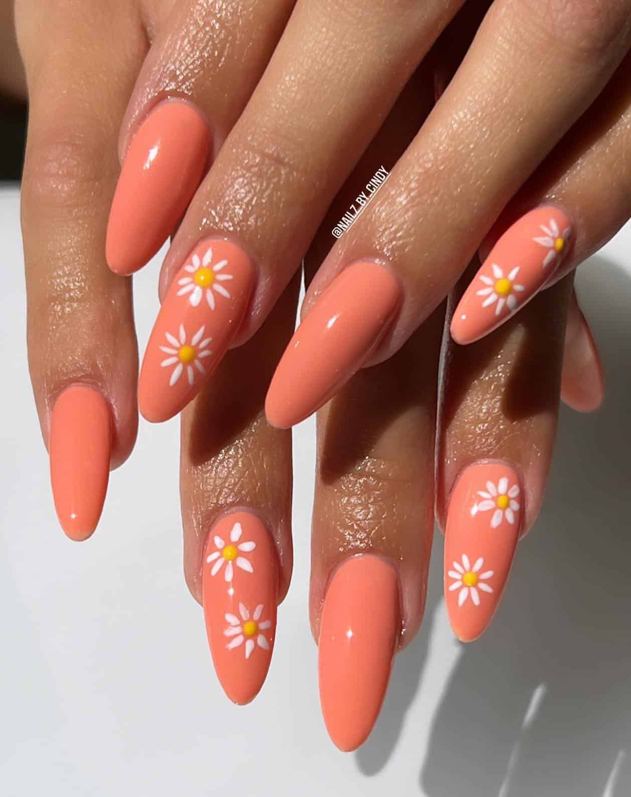 Summer Nail Inspo peach nails